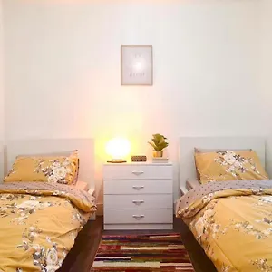 Homestay Deluxe Private In Manor Park, London